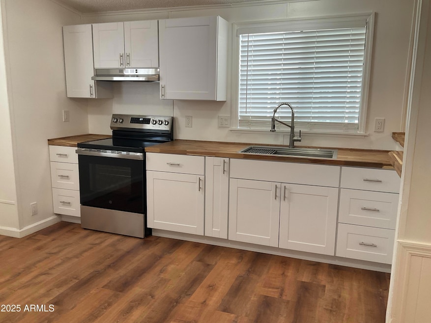 2292 N Ironwood Dr unit 111, Apache Junction, AZ 85120 - photo 1