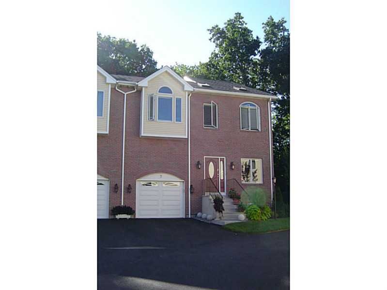 131 Fruit Hill Ave unit 7, North Providence, RI 02911 - photo 1