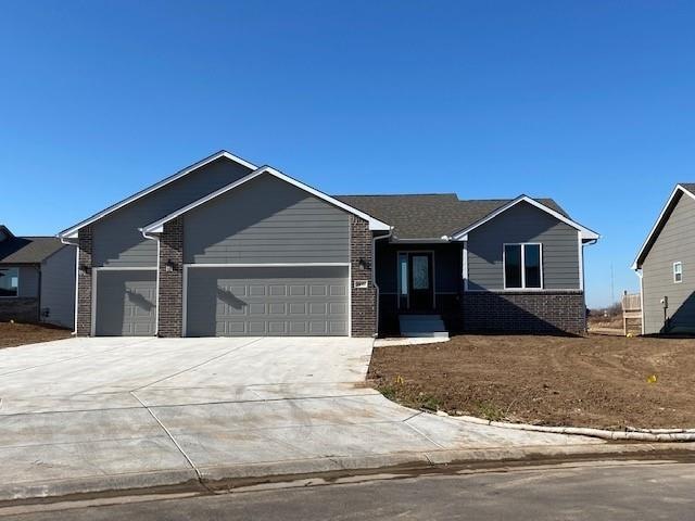 10587 W Sondra St, Maize, KS 67101 - photo 1