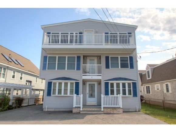 8 Groveland St, Seabrook, NH 03874 - photo 1