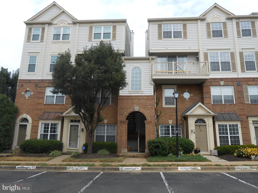 1735 Braddock Place unit 303, Alexandria, VA 22302 - photo 1