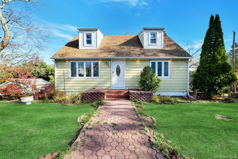 3 Hazel Rd, Rocky Point, NY 11778 - photo 1