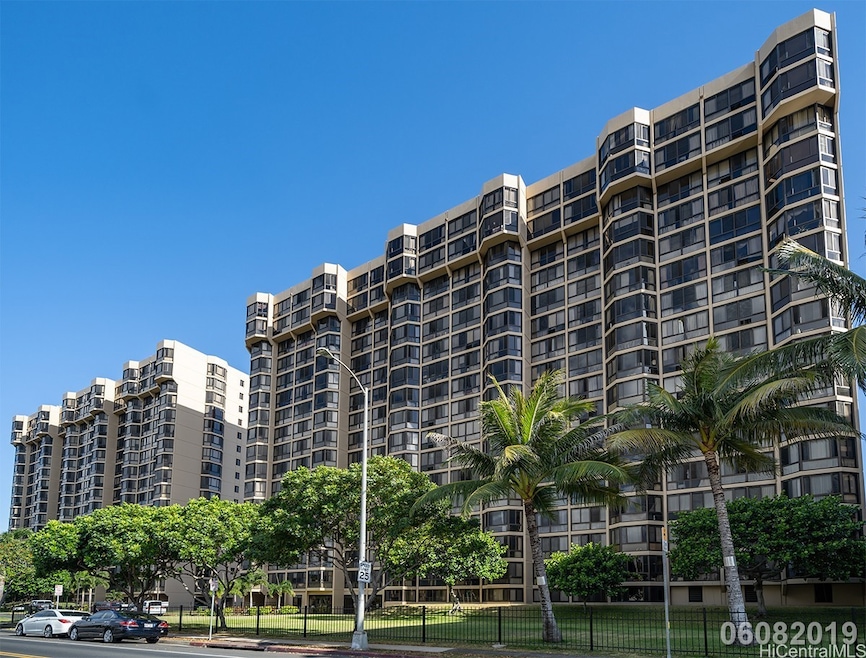 Country Club Plaza unit PH210, Honolulu, HI 96818 - photo 1