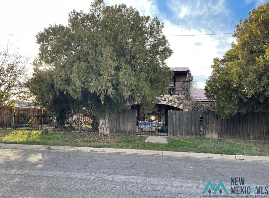 701 N Shipp St, Hobbs, NM 88240 - photo 1