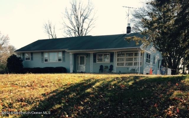 31 Dunbar Ave, Piscataway, NJ 08854 - photo 1