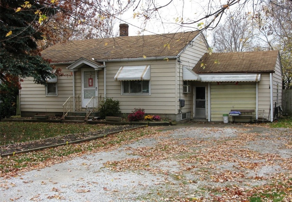 3248 W 32nd St, Erie, PA 16506 - photo 1