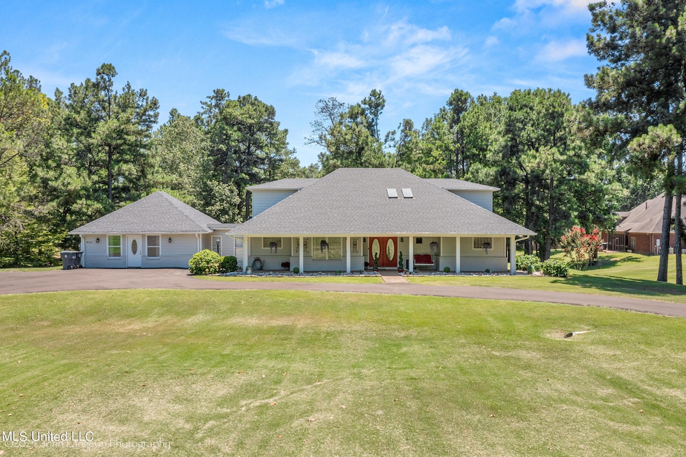 Sold • Co-Listing Agent