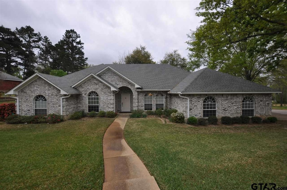 1261 1261 Santa Fe Trail, Tyler, TX 75703 - photo 1