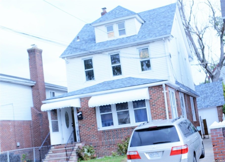 10019 204th St, Hollis, NY 11423 - photo 1