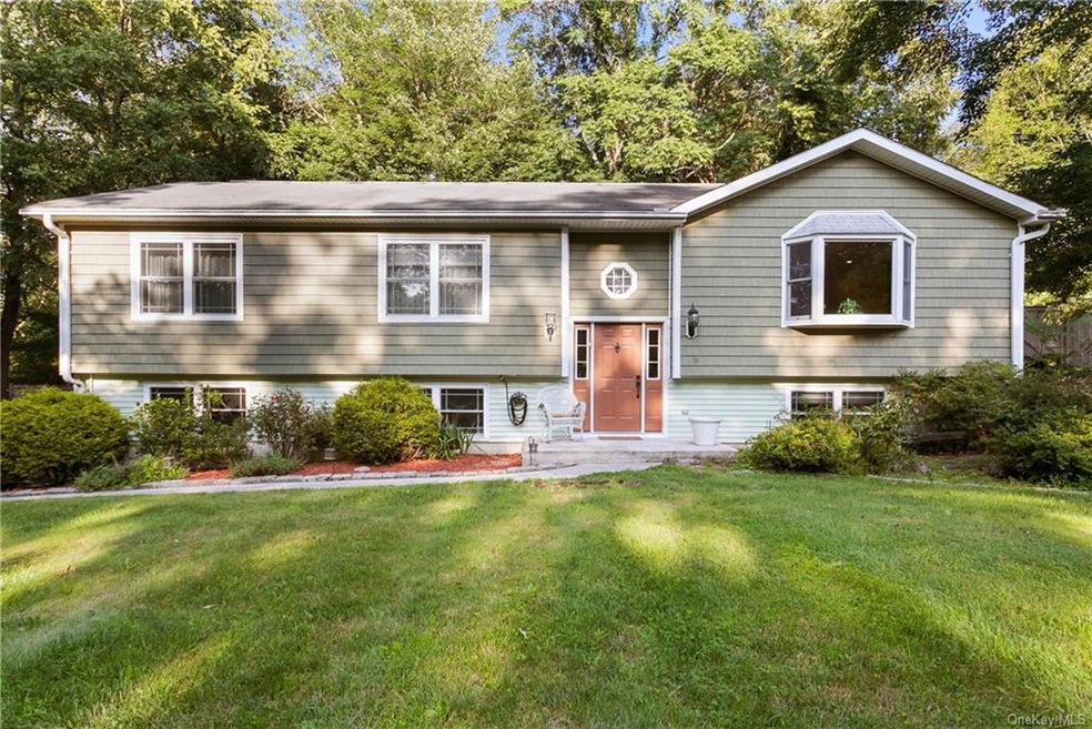 5 Rick Ln, Cortlandt Manor, NY 10567 - photo 1