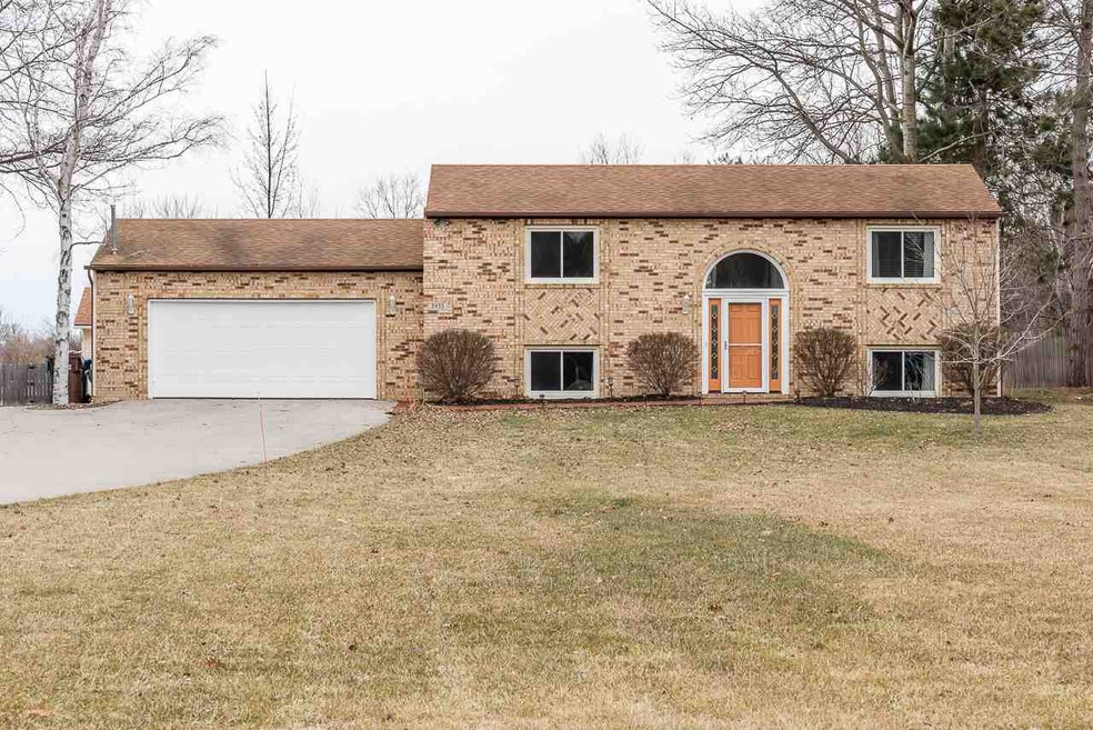 3433 E Ryan Dr, Midland, MI 48642 - photo 1