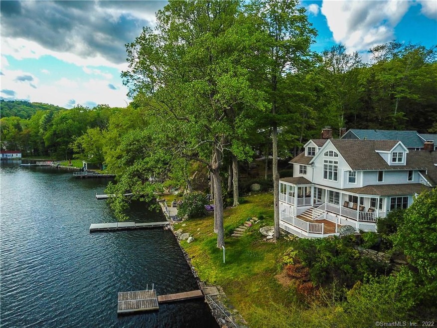 424 E Wakefield Blvd, Winsted, CT 06098 - photo 1