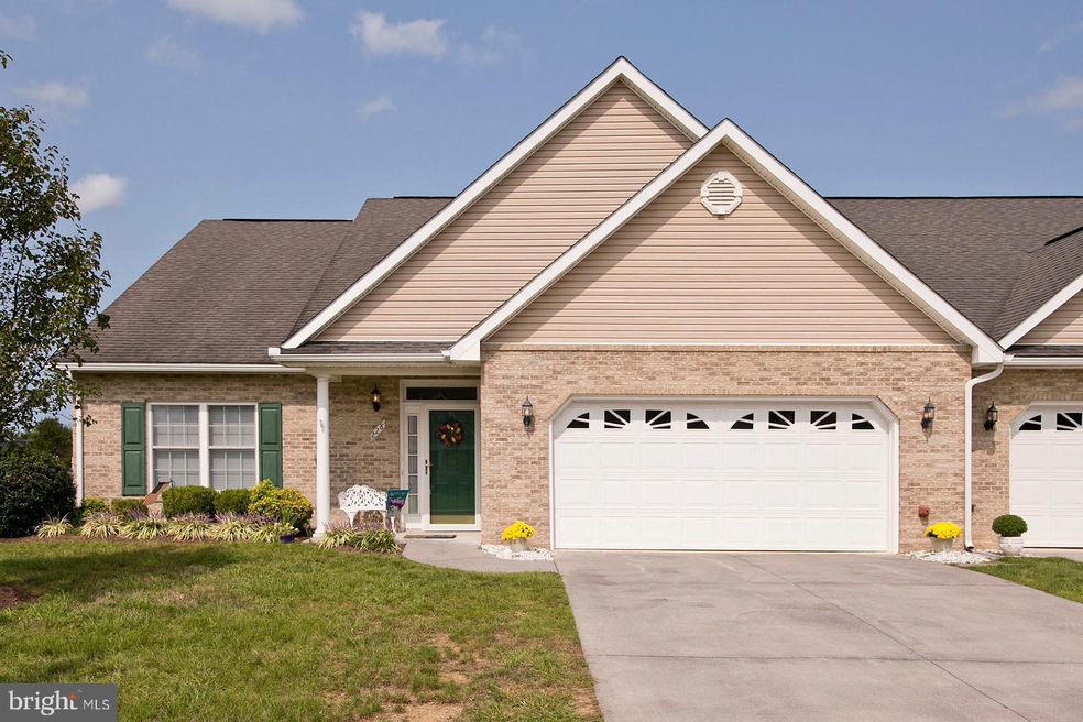 228 Lynn Dr, Stephens City, VA 22655 - photo 1