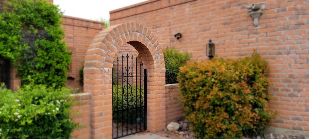 4504 N Camino Campero, Tucson, AZ 85750 - photo 1