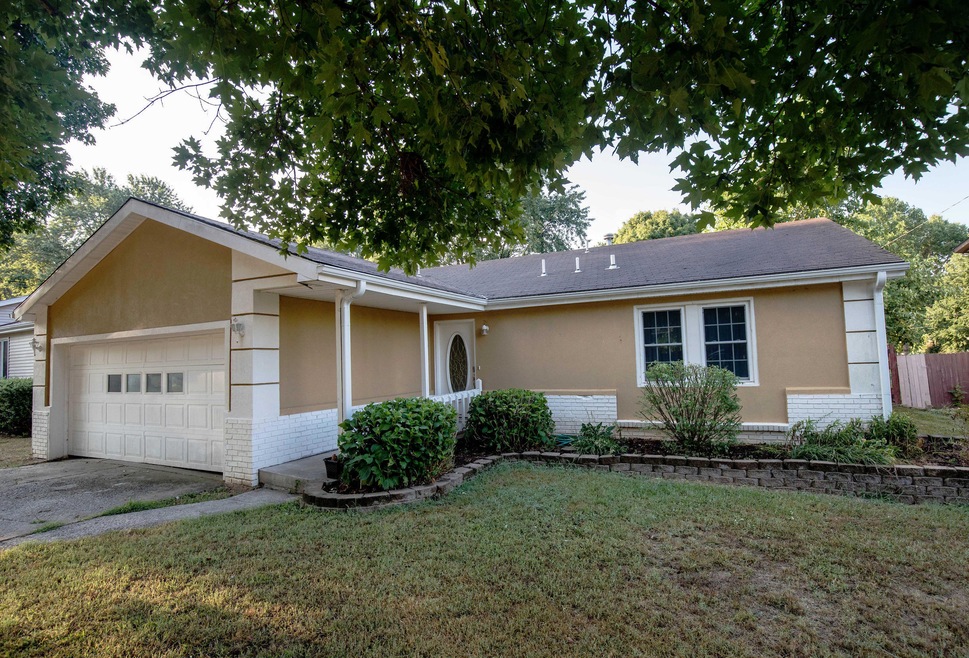 1710 Whiteside