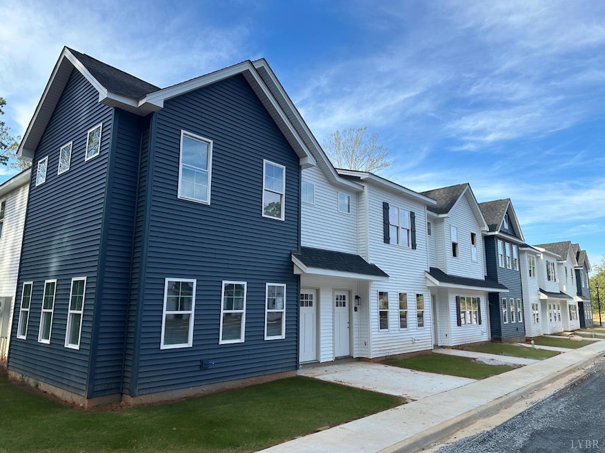 For Sale $274,900 • Co-Listing Agent