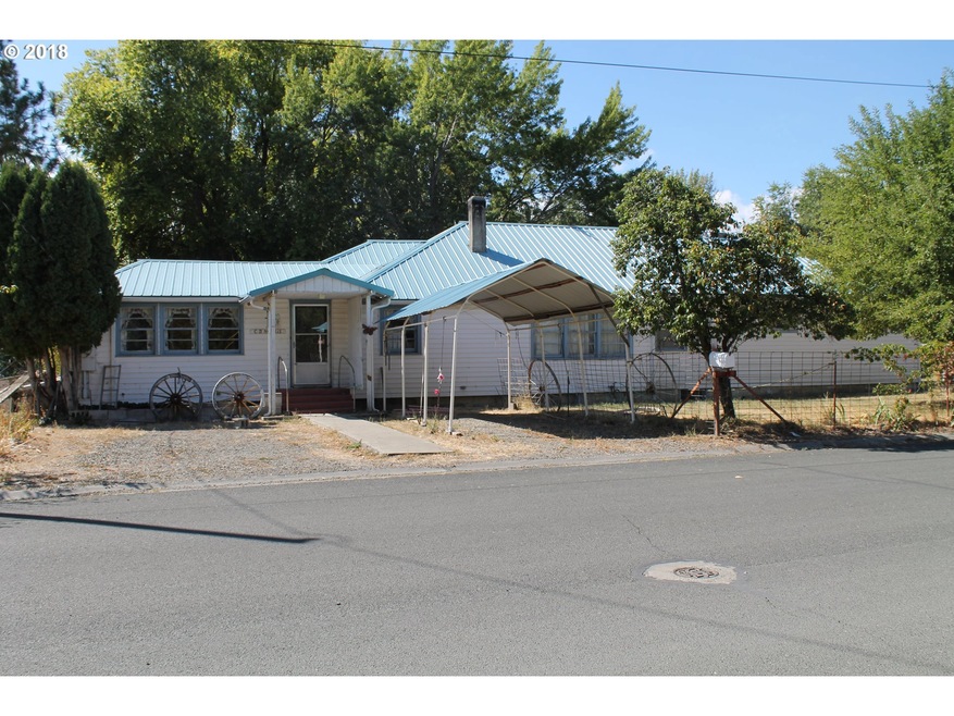 100 NE 7th Ave, John Day, OR 97845 - photo 1
