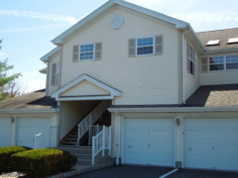 168 Potomac Dr Condo unit 168, Bernards Twp., NJ 07920 - photo 1