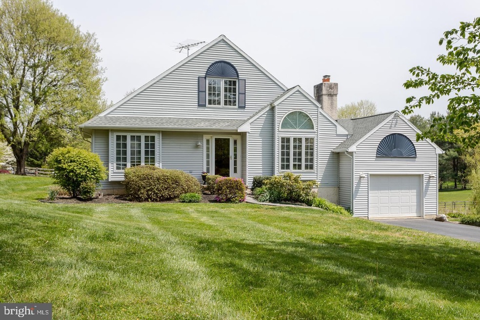 406 Columbine Dr, Kennett Square, PA 19348 - photo 1