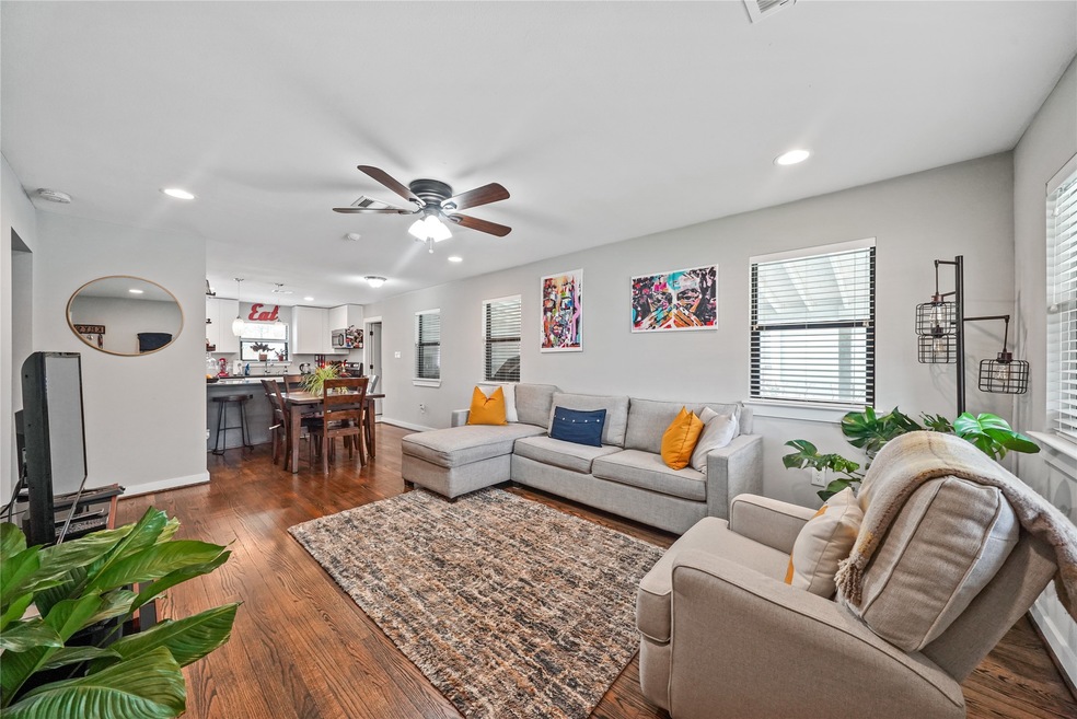 4922 Enyart St, Houston, TX 77021 - photo 1