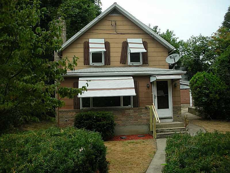 20 Baker St, West Warwick, RI 02893 - photo 1