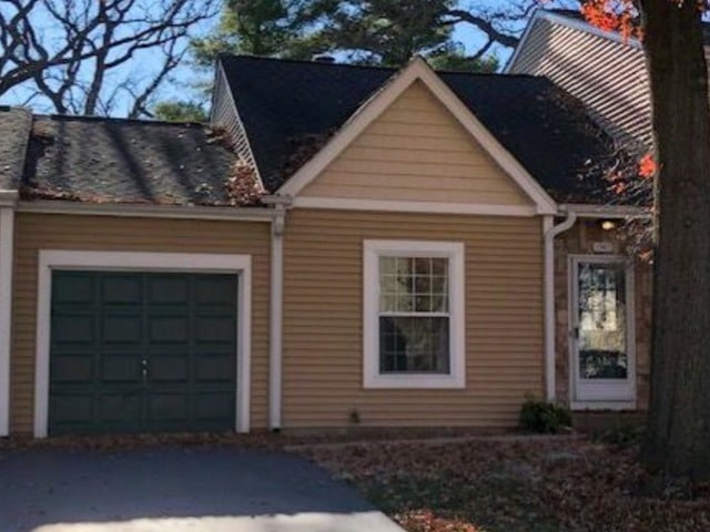 1943 Ozark Pkwy, Algonquin, IL 60102 - photo 1