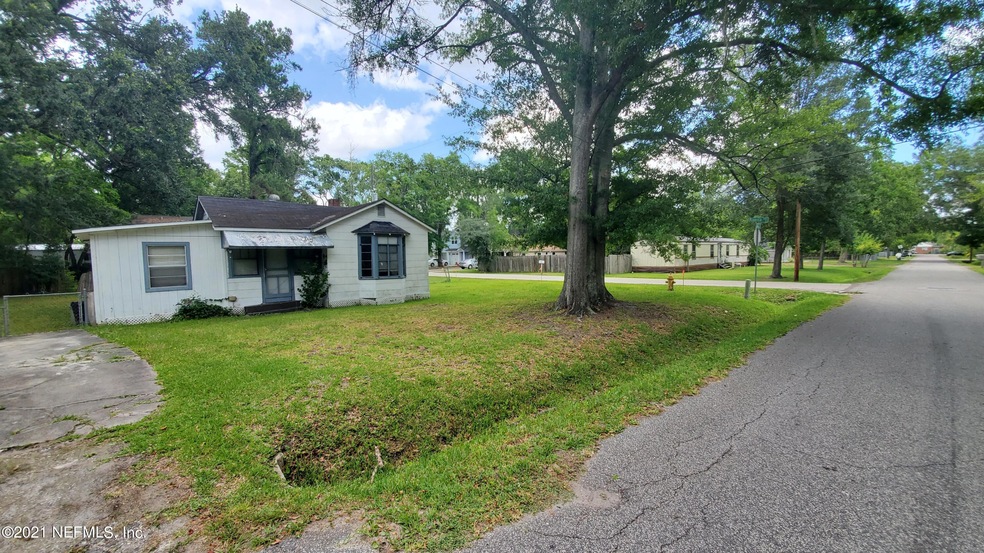 5511 Carder St, Jacksonville, FL 32205 - photo 1