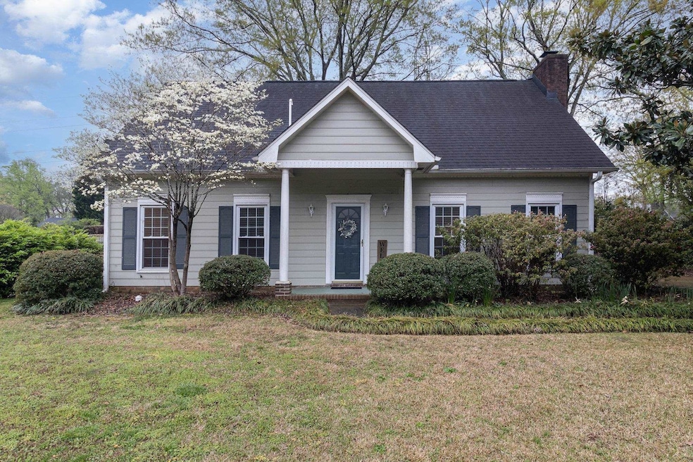 102 Crowndale Dr, Taylors, SC 29687 - photo 1