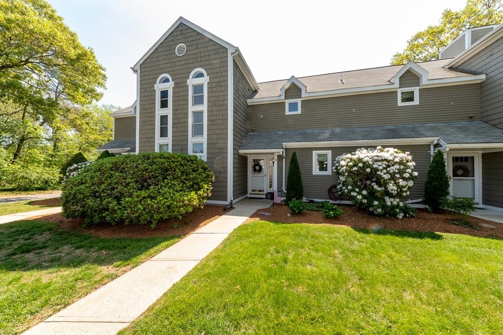 39 Hoyle Cir unit 39, Blackstone, MA 01504 - photo 1