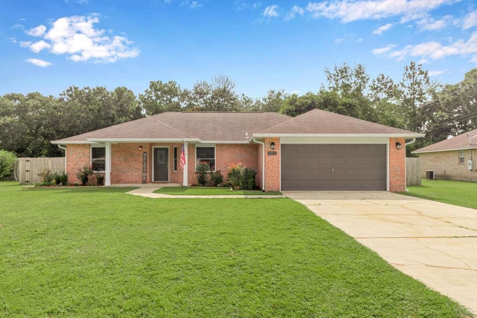 5752 Windermere Trace, Milton, FL 32571 - photo 1