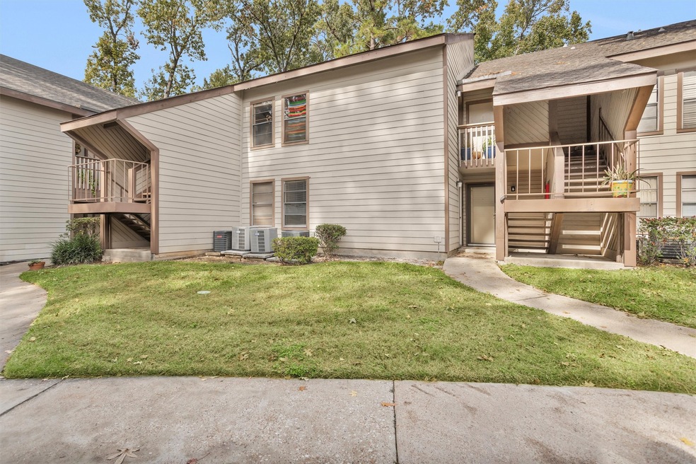 12900 Walden Rd unit 513E, Montgomery, TX 77356 - photo 1