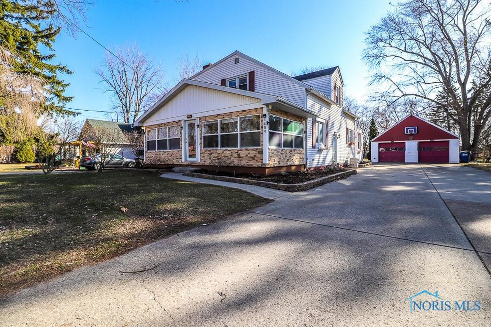 4404 Willis Blvd, Toledo, OH 43623 - photo 1