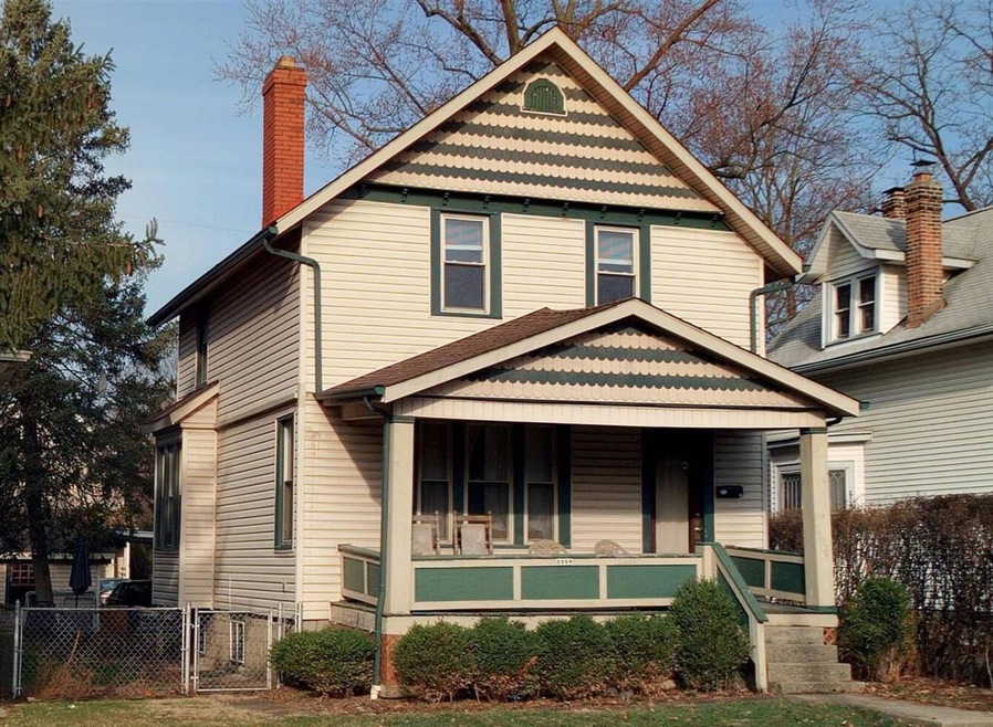 Welcome to 2269 Summit Street!