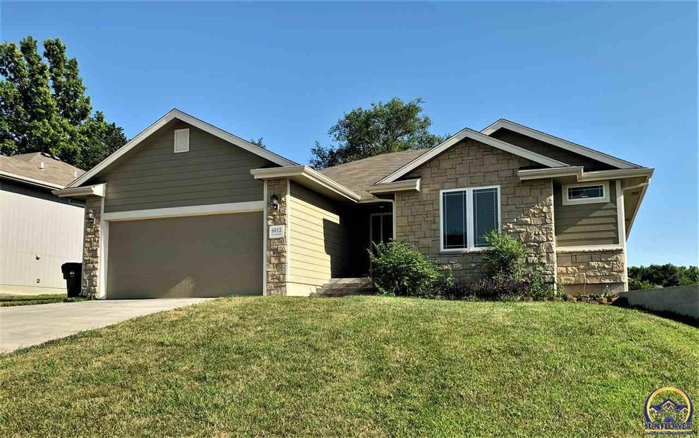 6013 SW 44th St, Topeka, KS 66610 - photo 1