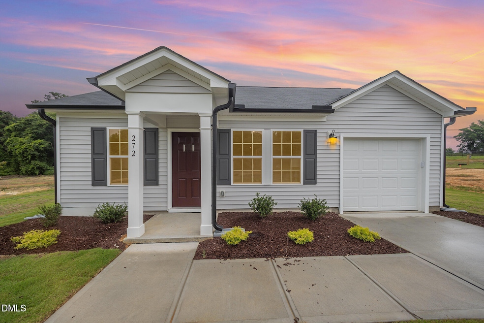 272 Johnson Ridge Way unit 1, Four Oaks, NC 27524 - photo 1