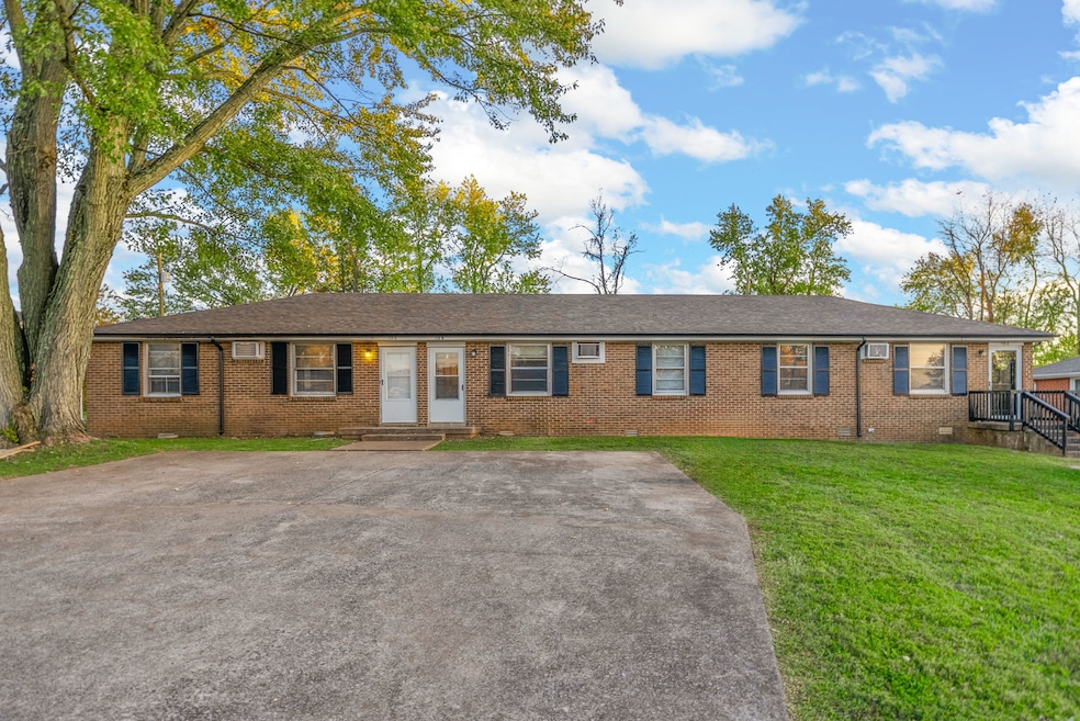 110 Tandy Dr unit A, Clarksville, TN 37042 - photo 1