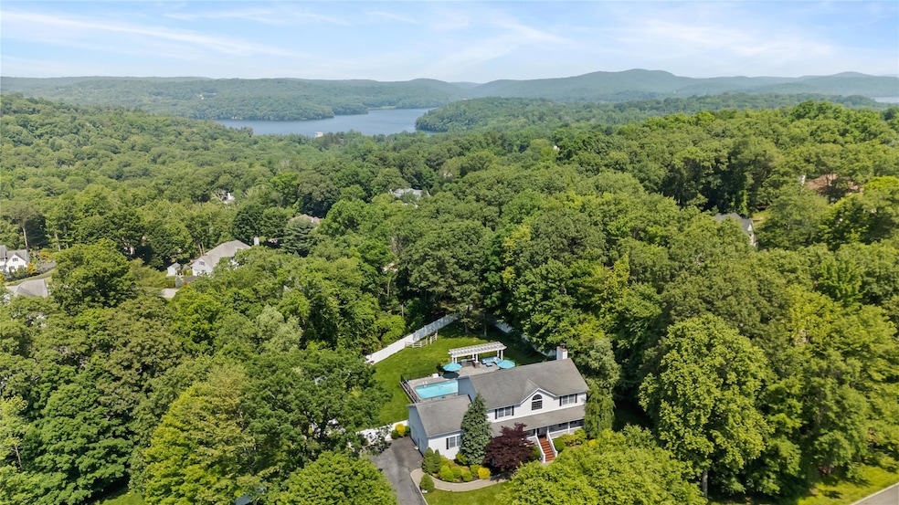 For Sale $749,000 • Co-Listing Agent