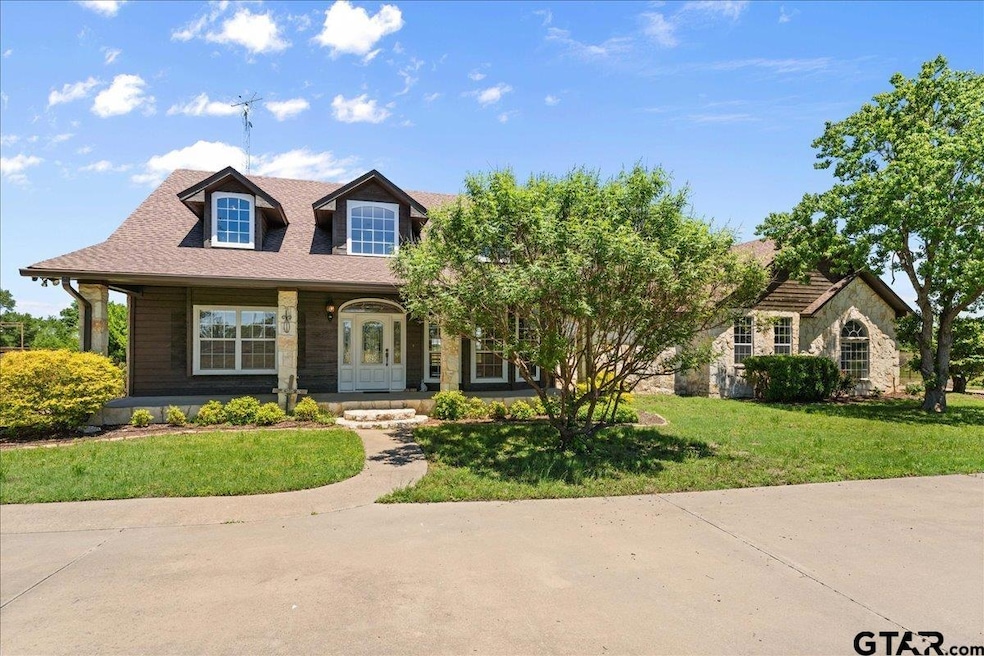 For Sale $995,000