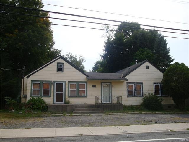 78 Maple Ave, Pine Bush, NY 12566 - photo 1