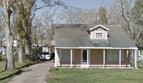 3103 9th St, Bay City, TX 77414 - photo 1