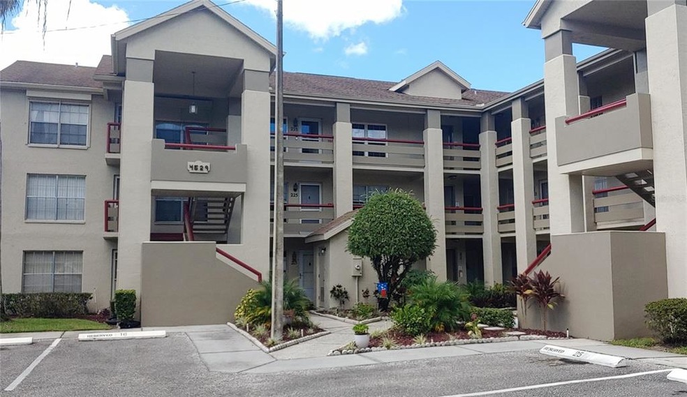 Unit 225 stair and elevator access