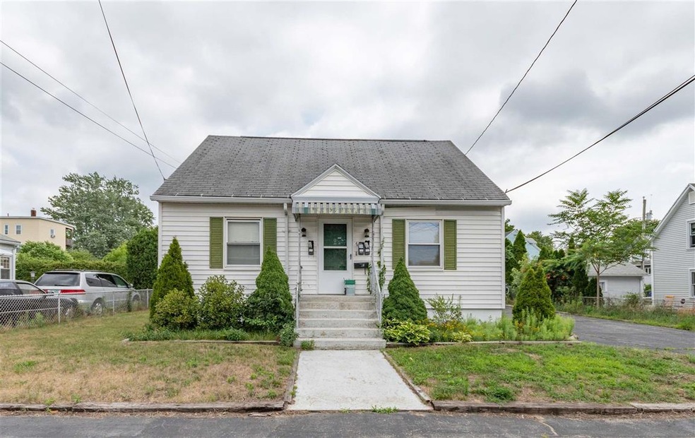 7 Maple St, Manchester, NH 03103 - photo 1