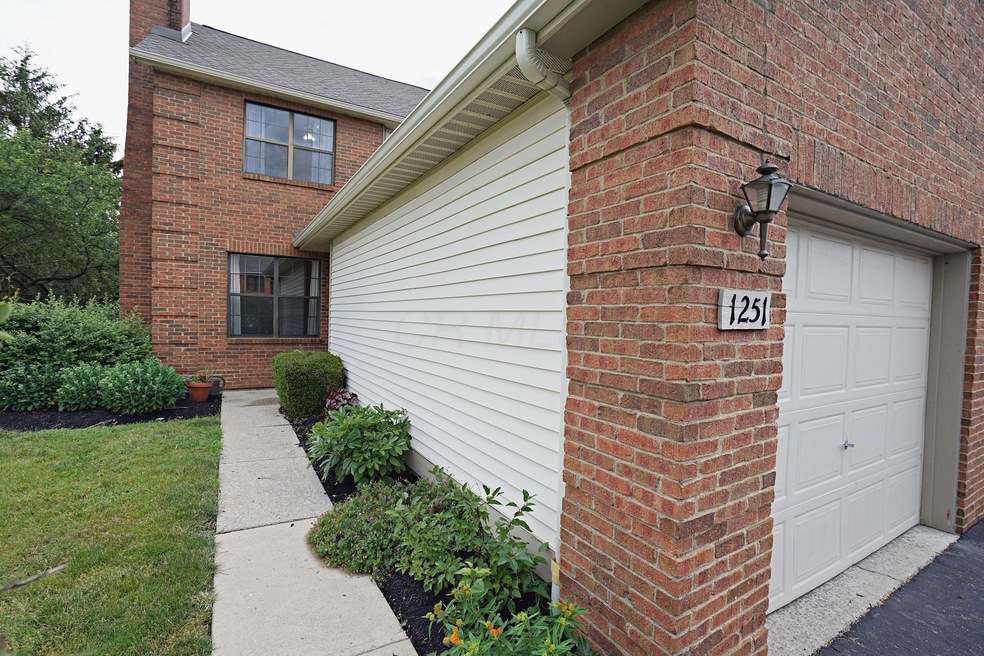 1421 Somerset Way