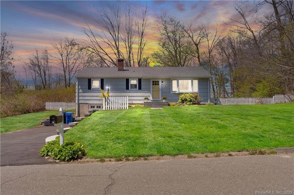 121 Twitchgrass Rd, Trumbull, CT 06611 - photo 1