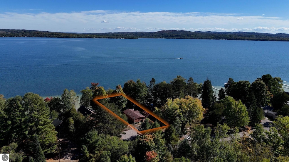 8095 S Rustic Dr, Cedar, MI 49621 - photo 1