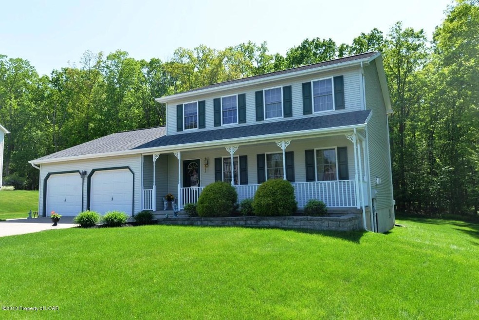 145 Kestrel Rd, Mountain Top, PA 18707 - photo 1