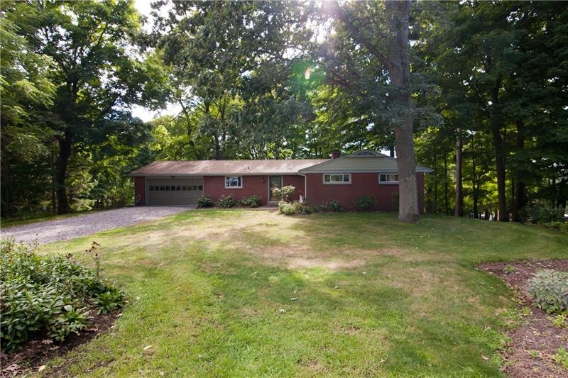 Welcome to 1557 Kuhlview Drive!