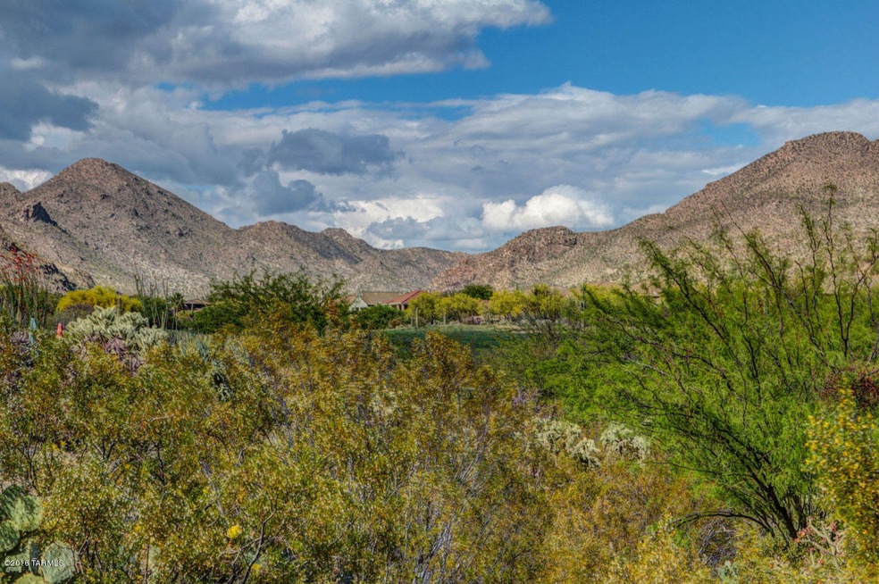 Golf, mountains & desert