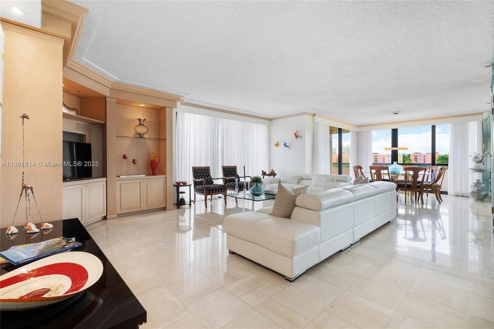 Turnberry Isle unit 3D, Aventura, FL 33180 - photo 1