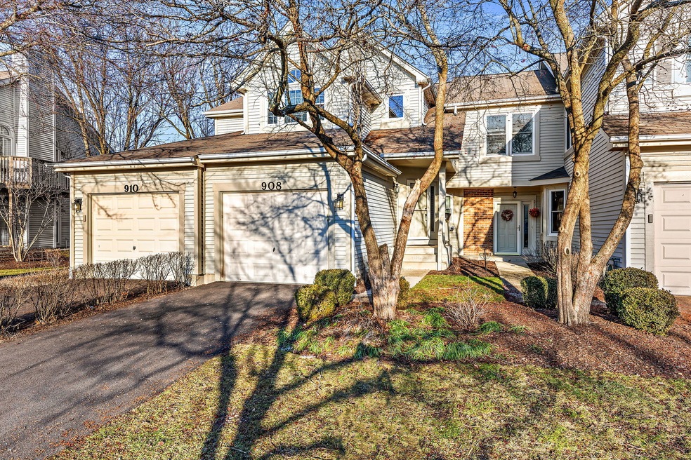 908 Prospect Ct unit 2202, Naperville, IL 60540 - photo 1